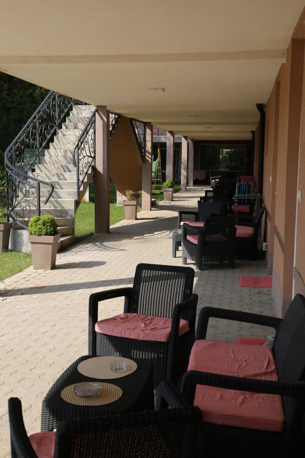 Apartmani "Roshu" 索科矿泉村 外观 照片